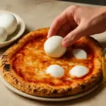 Mozzarella di bufala fresca sulla pizza: il segreto per non ritrovarsi una pizza acquosa